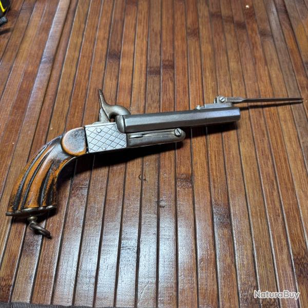 PISTOLET JUXTAPOS�S A BA�ONETTE LAN�ANTE  CALIBRE 9 MM BROCHE NAPOL�ON lll DEFENSE CHASSE  V�NERIE
