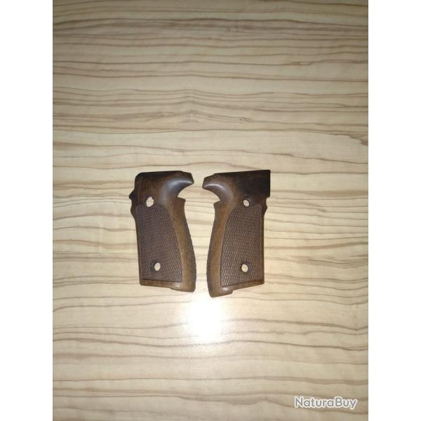 Plaquette bois Sig P228