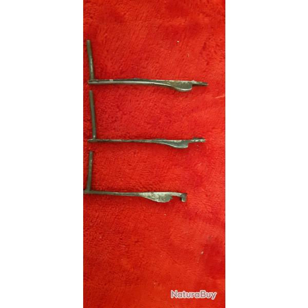 Lot de 3 �pingle, �pinglette ou ressort de fusil, peut �tre mod�le An9, 1822, 1842, 1847, 1857 ??