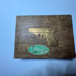BOITE DE RANGEMENT POUR PISTOLET WALTHER PPK AVEC SON NECESSAIRE DE NETTOYAGE ANCIEN