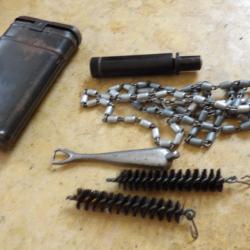 Boite nettoyage RG34 Mauser 98K arr42 brosses cuill&egrave;re d'origine burette bak&eacute;lite seconde guerre