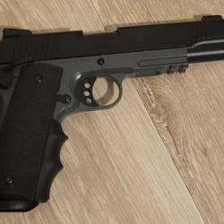 R&eacute;plique de Colt 1911 R32-2 (Black / Grey) Gaz blow back modernis&eacute; airsoft