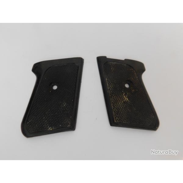 PAIRE DE PLAQUETTES PISTOLET AUTOMATIQUE JENNINGS J-22 ?