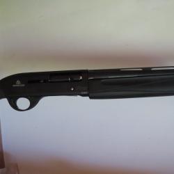 fusil semi-automatique MAROCCHI I First synth&eacute;tique 12/76 canon 70cm chokes interchangeables