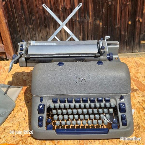 Ancienne machine � �crire Japy des ann�es 50-60 , �colo, pas d'�nergie, de wifi, de surveillance