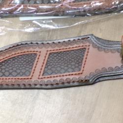 BEL ETUI en CUIR pour POIGNARD de CHASSE
