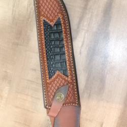 IMPORTANT ETUI en CUIR pour DAGUE de CHASSE