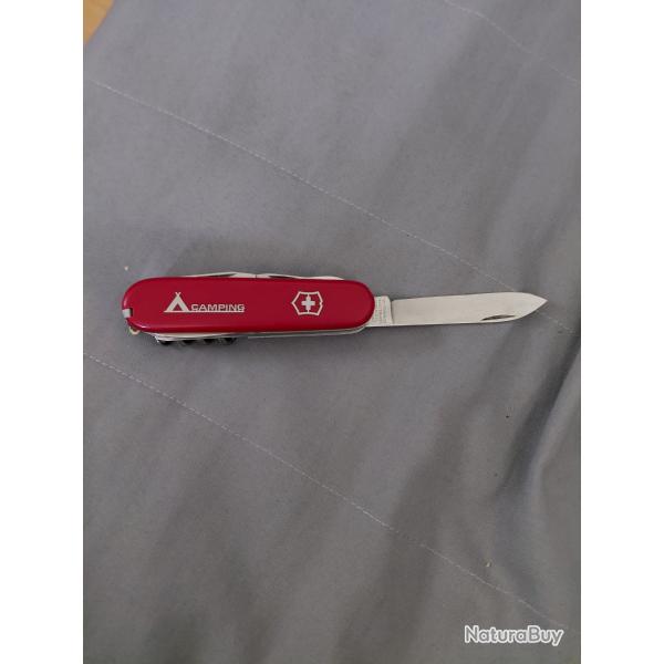 Couteau Victorinox camping