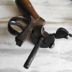 Revolver a broche lefaucheux