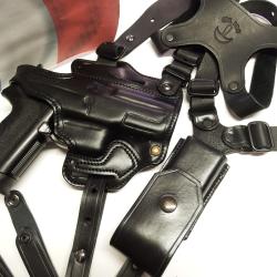 ETUI d'AISSELLE le "TRIADE" pour SIG 2022 , Glock ........ (Entreprise Artisanale Fran&ccedil;aise)