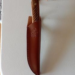 Couteau de chasse marque puma