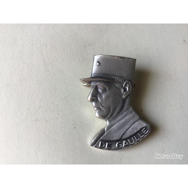 VENDU PAR LE-CUIRASSIER N� 9 BROCHE EFFIGIE DU G�N�RAL DE GAULLE COULEUR ARGENT 33 X 21,7 MM