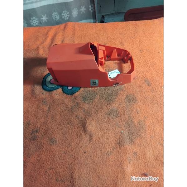 Capot couvercle moteur tron�onneuse greatland ou autres marques