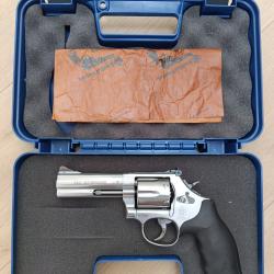 SMITH & WESSON 686 4" cal.357 mag -38 Sw Special