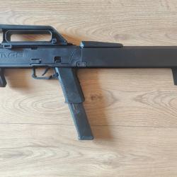 FMG9 avec G18c WE