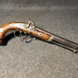 Pistolet a percussion XIX&egrave;me un euro sans prix de r&eacute;serve !!!!