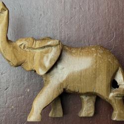Statuette &eacute;l&eacute;phant bois
