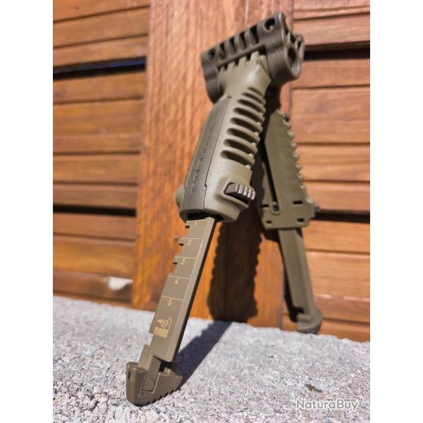 Poign�e bipied VERTICALE TYPE FAB DEFENSE FIXATION RAIL 21mm PICATINNY TAN