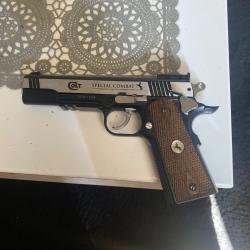 Vend r&eacute;plique colt culasse amovible