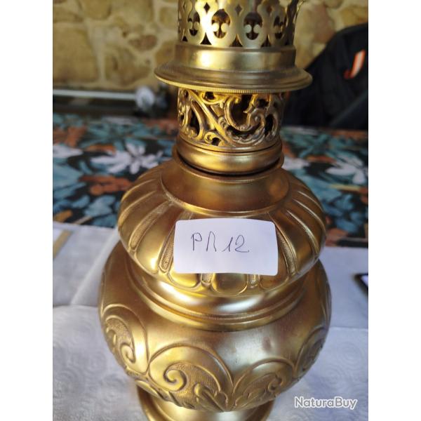 Pied de lampe � p�trole ancienne en laiton repouss� - Napol�on III / Art Nouveau - TBE - PR11