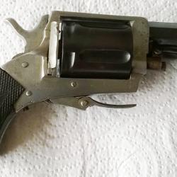 Joli Revolver Calibre 8.92