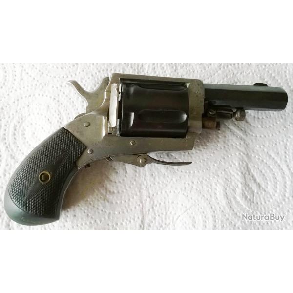 Joli Revolver Calibre 8.92