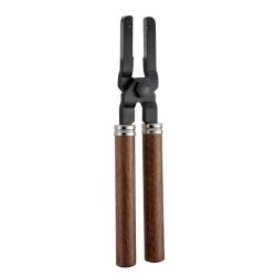Pince &agrave; manche en bois pour moule acier