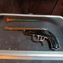 Ancien jouet pistolet a fl&eacute;chettes eureka mod&egrave;le  " ivoirine" 1929