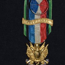MEDAILLE DES VETERANS ARMEE DE TERRE ET DE MER-PRESIDENT SECTION-GUERRE 1870/71