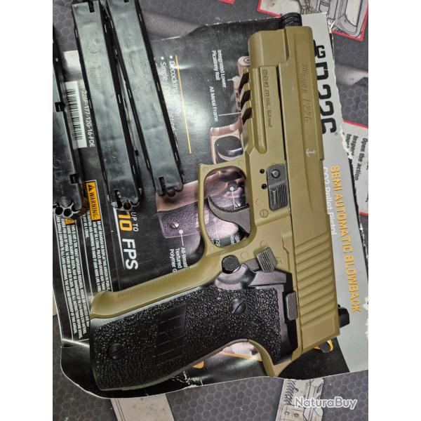 Pistolet SIG SAUER P226 navy cal. 4.5mm � plombs et billes