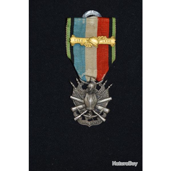 MEDAILLE DES VETERANS ARMEE DE TERRE ET DE MER-ANCIENS COMBATTANTS 1914/1918