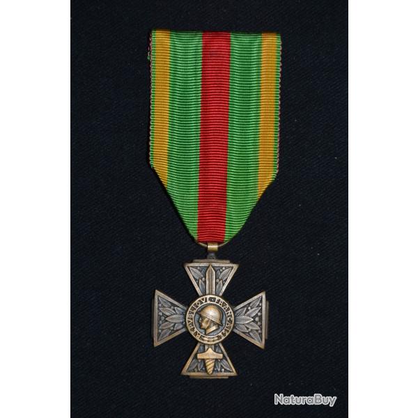 CROIX DU COMBATTANT VOLONTAIRE-GUERRE 1914/1918-FRENCH WAR CROSS 1� WW