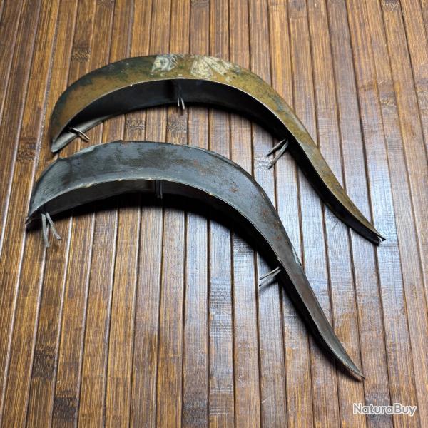 DEUX CIMIERS DE CASQUE DU XlX �ME en laiton