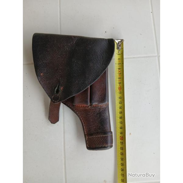 Holster en cuir � identifier