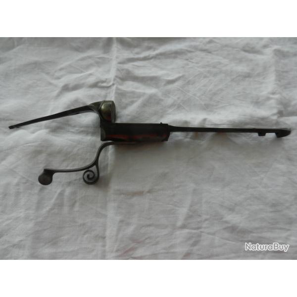 syst�me de verrouillage de fermeture � bascule cl� de pontet a volutes