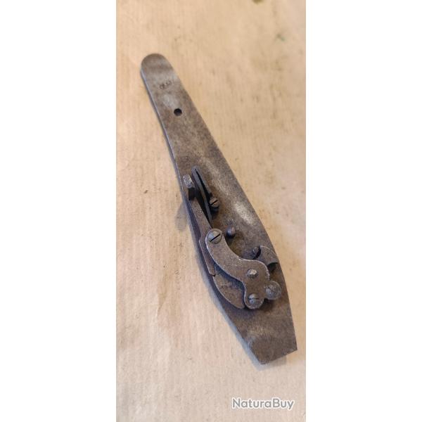 platine pour fusil ou pistolet du XIXeme � chien - balle � broche (C1)
