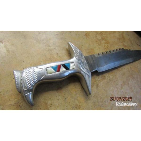 couteau Indien lourd Bowie crant� 840g  Indienne USA Etats Unis Am�rique t�te aigle western cowboy
