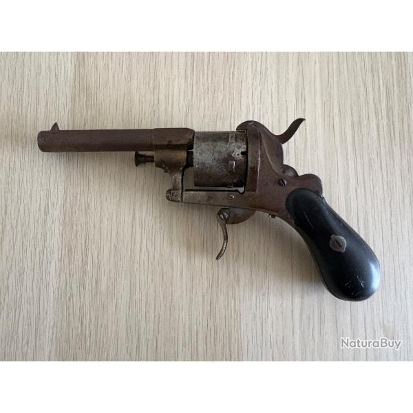 Revolver de poche � broche syst�me Lefaucheux