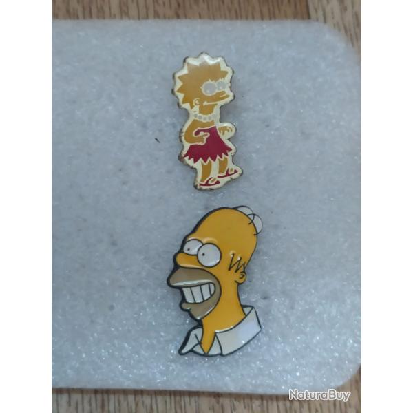 PINS PERSONNAGE FAMILLE SIMPSON  HOMER ET LISA