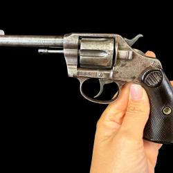 COLT NEW POLICE cal. 32sw num&eacute;ro E7037