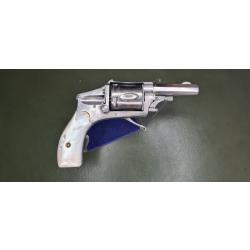REVOLVER HAMMERLESS cal. 8mm1892