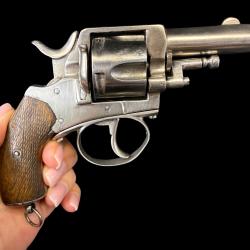 REVOLVER TYPE BRITISH BULLDOG cal. 380