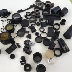 IMPORTANT LOT DE COLLIERS ,BONNETTES , PI&Egrave;CES ET BOUCHONS POUR LUNETTES DE VIS&Eacute;E FUSIL ET CARABINES