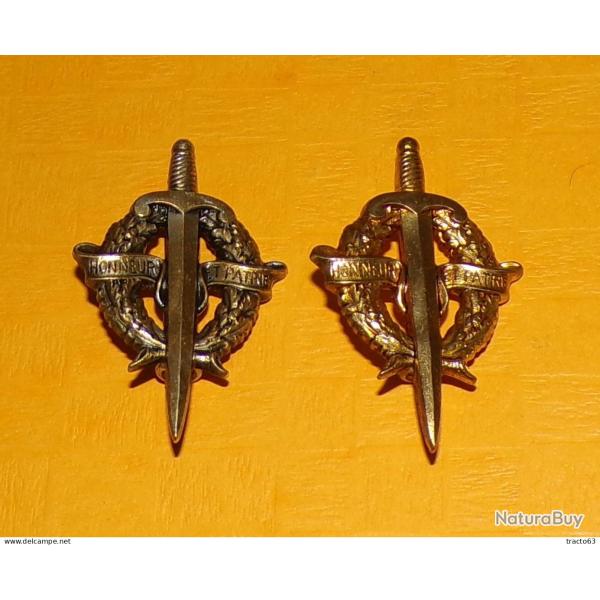 LOT DE 2 Brevets de Pr�paration Militaire El�mentaire, dor� et argent�s  ,  FABRICANT ARTHUS BERTRAN