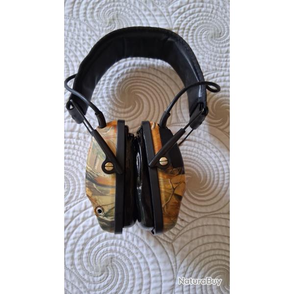 Casque anti-bruit,amplificateur. Tactique. Camouflage