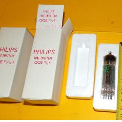 LOT DE 2 LAMPES TUBES RADIO MILITAIRE , PHILIPS TUBE EMETTEUR QQE 03/12 Y&nbsp; ,NOS AND NIB TUBES , RADI