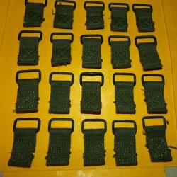 LOT DE 20 PATTES EN TISSU POUR REPARATION MUSETTE MILITAIRE DE L'ARMEE FRANCAISE&nbsp;, BON ETAT VOIR PHO