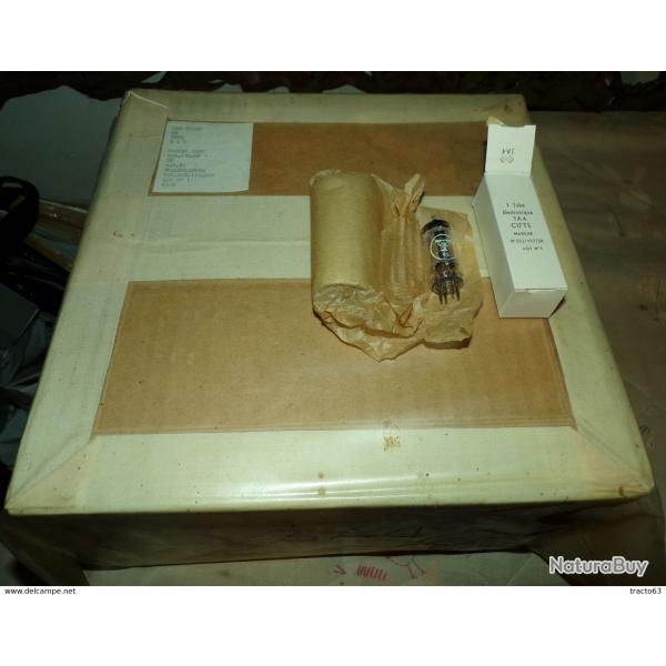 LOT DE 200 LAMPES TUBES RADIO MILITAIRE DE REFERENCE 3 A 4 DE FABRICATION FRANCAISE POUR L'ARMEE AVE