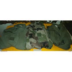 LOT DE 3 VESTES : 2 KAKI + 1&nbsp; CAMOUFLEE DE L'ARMEE FRANCAISE TAILLE 96 ET 92 SOIT M 39-40&nbsp; ,&nbsp;  VENDU