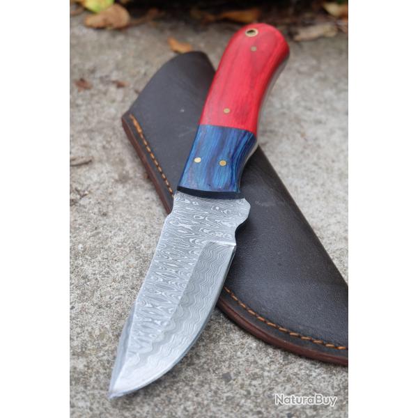 Couteau Damas Lame 256 Couches Lame Drop Point Manche Rubis/Blue Fabric Artisanale Etui Simili Cuir